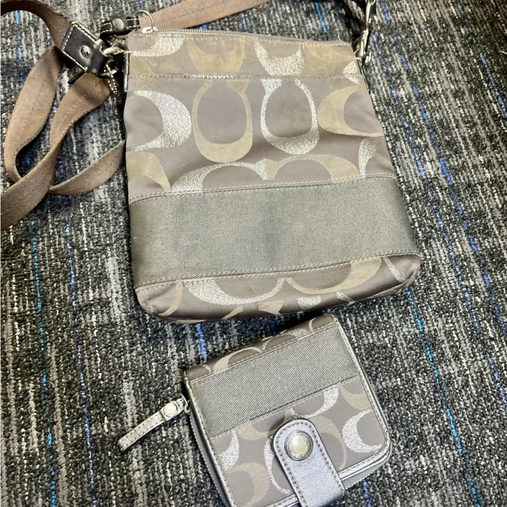 COACH Gray Silver Tan Strap Signature Canvas Crossbody Leather trim Bag W/Wallet